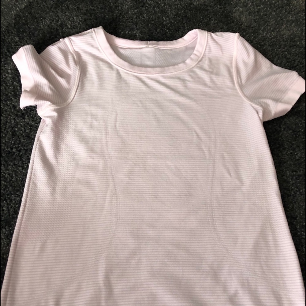 Swiftly tech tee